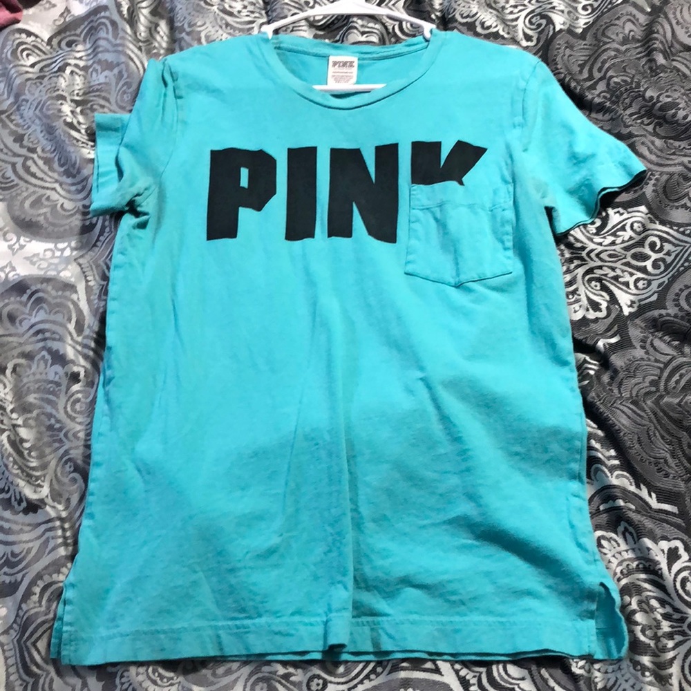 short sleeved shirt